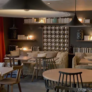 4* Hotel L'adresse
