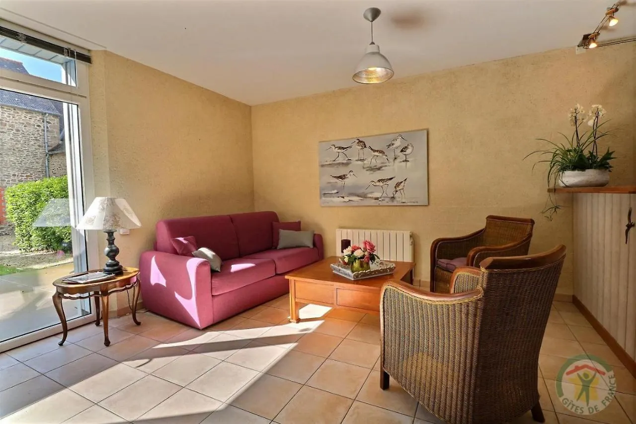 Armor Cottage Saint-Malo Holiday home